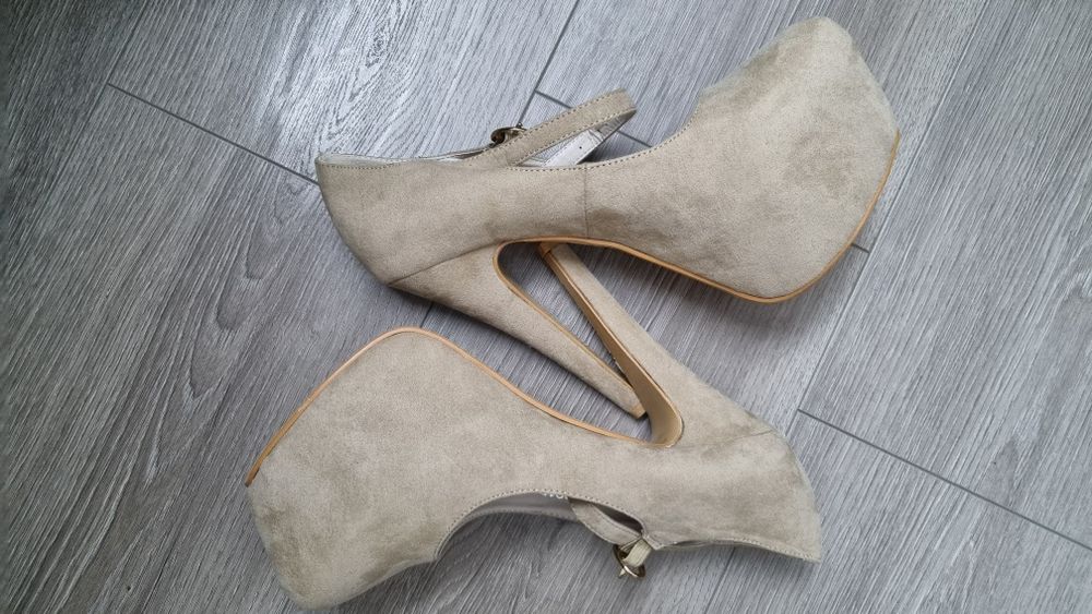 Pantofi de dama cu toc