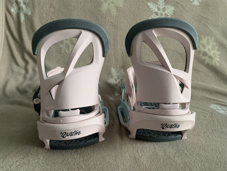 Legaturi noi snowboard fete Burton Scribe EST L 40+