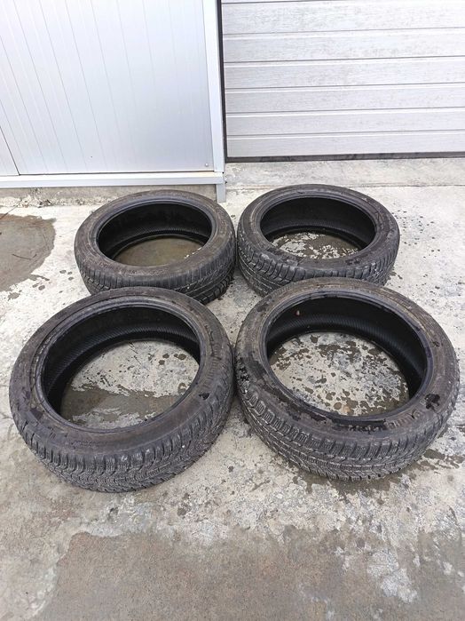 Гуми  Зимни 225/45 18