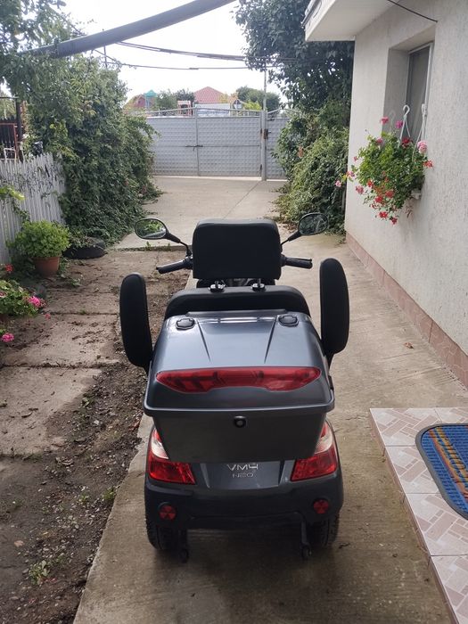Scuter pentru bătrâni