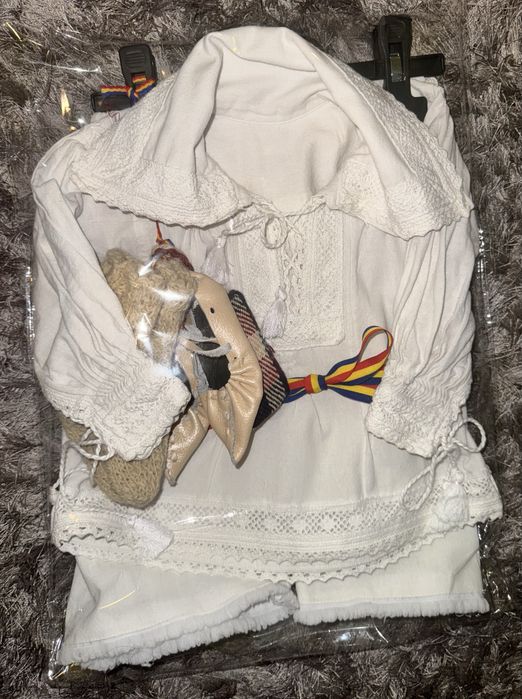 Costum popular botez 0-6 luni