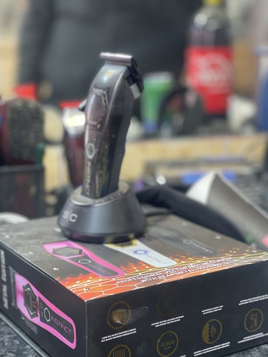 Vand masina de tuns Stylecraft Metal URGENT