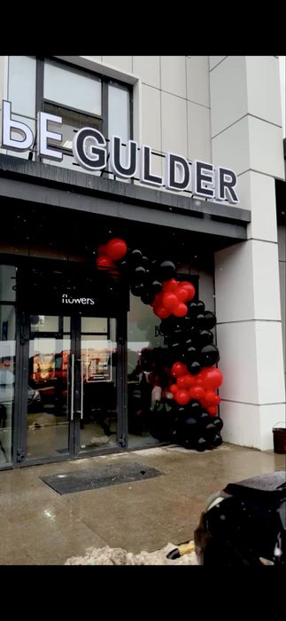 Световая вывеска GULDER