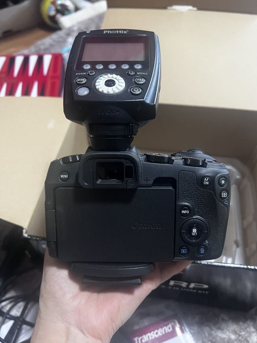 Aparat foto Canon Eos RP