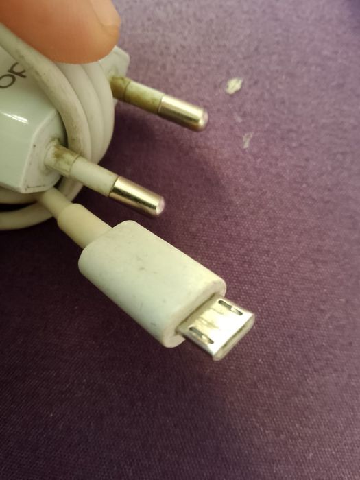 Продам зарядку разный