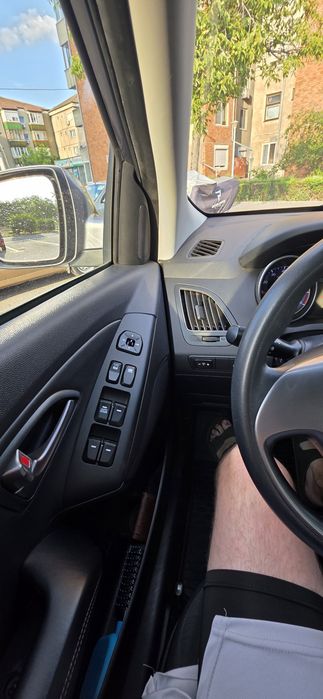 Vand Hyundai ix35 tucson 2015 1.6 GDI benzina 120000 km stare excelentă