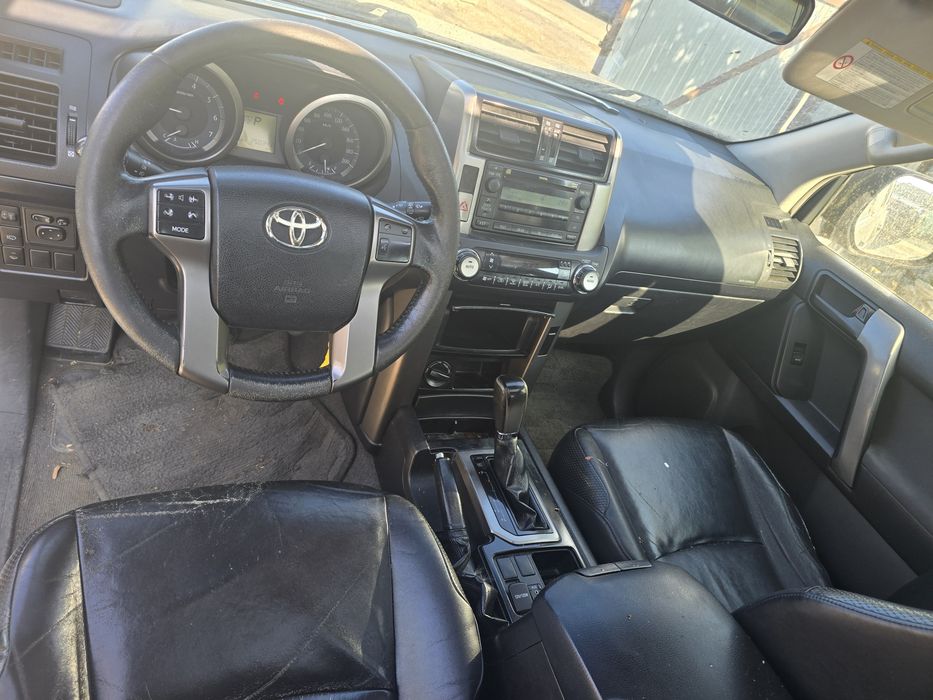 Dezmembrez Toyota Land Cruiser J150 2.7 benzina 2TR-FE 120KW an 2012