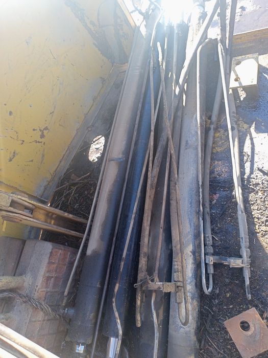 Цилиндр Тракторныи запчасти