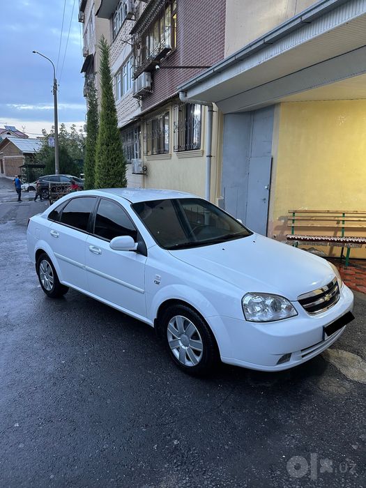 продается lacetti автомат