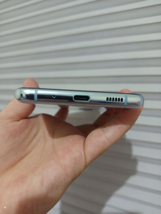 Samsung s20 plus sotiladi