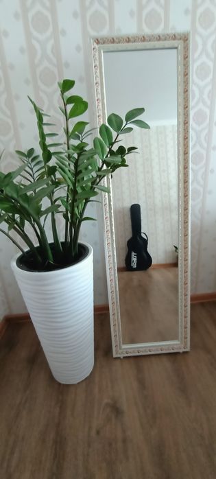 Продам перенасное зеркало новое.