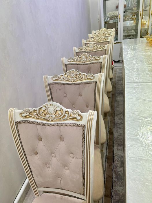 Продаю мягкие стулья