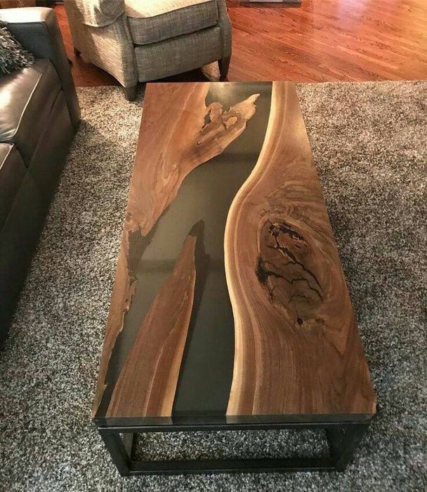 Холни маси от масив и епоксидна смола