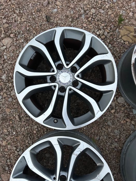 4бр. Алуминиеви джанти с датчици от Mercedes C W205 17 цола.