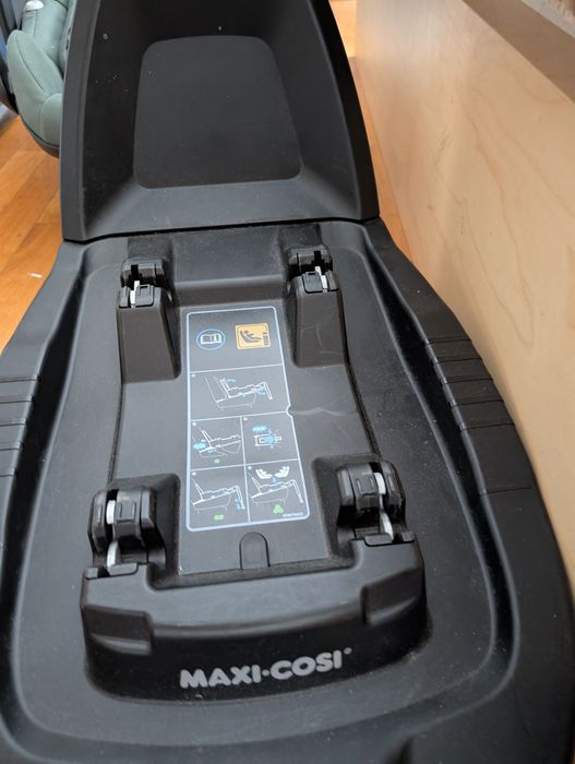 Scoica Maxi Cosi + isofix i-Size