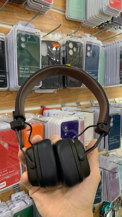 Наушники Marshall Major IV.