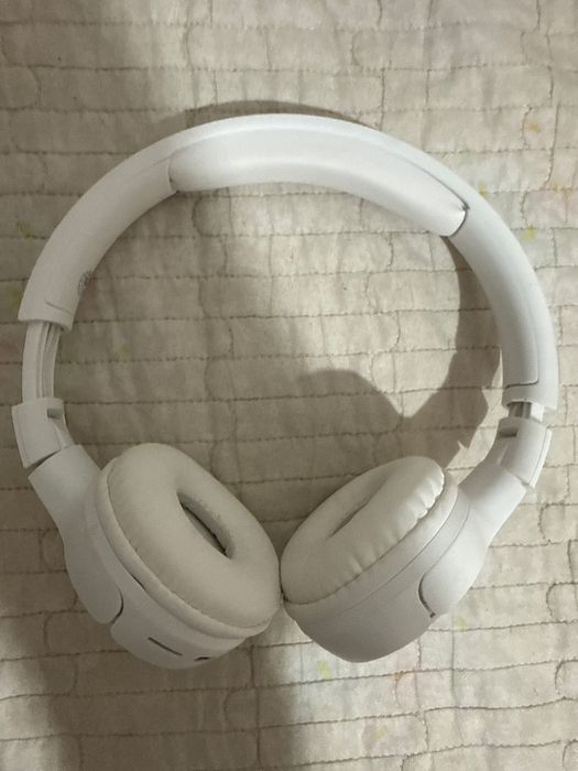 Наушник JBL Tune