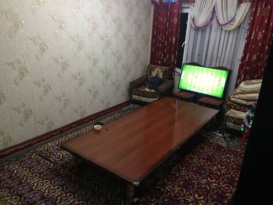 Корасу-6 3 хонали квартира сотилади