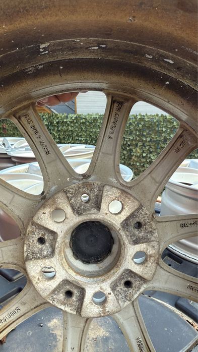 Vand jante BMW originale pe 17 pret 300€ setul
