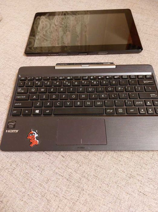 ASUS T100TA , Transformer book , laptop / tableta 2 in 1 , win 10