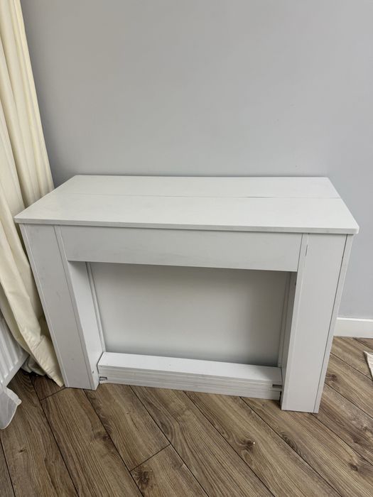 Стол в гостинную продоется