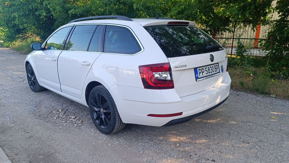 Skoda Octavia 1.6TDI DSG/LED/Печка