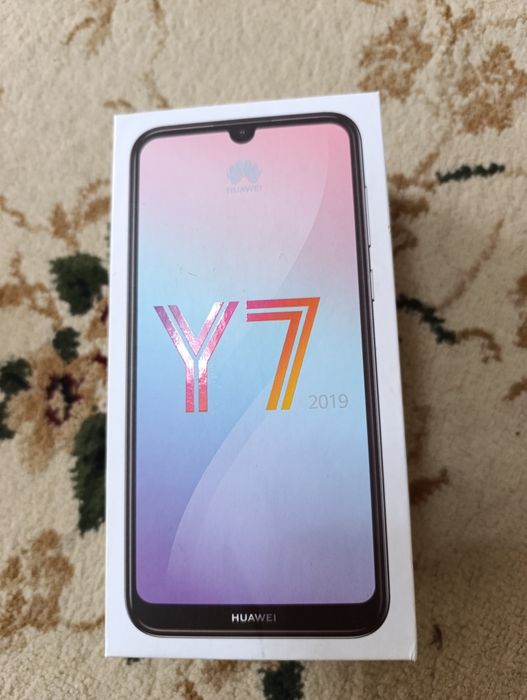 Телефон Huavei Y7