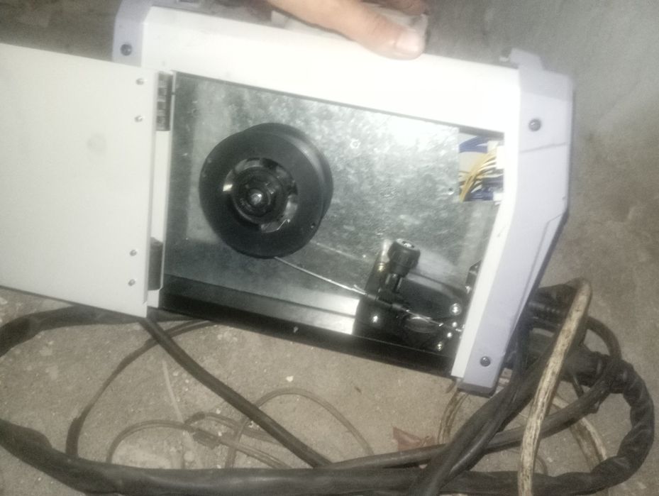 Svarishniy aparat kempi elektirodlik