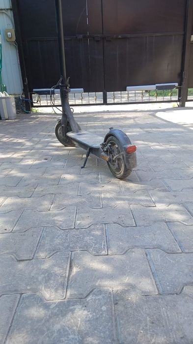 Продам самокат Xiaomi MiJia Smart Electric Scooter Essential