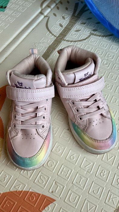 Обувки за момиче 25 размер