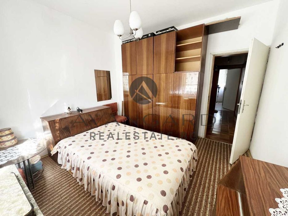 Продава се Тристаен апартамент в Пловдив, Център - 93 кв.м за 1613 €/кв.м - Снимка #9