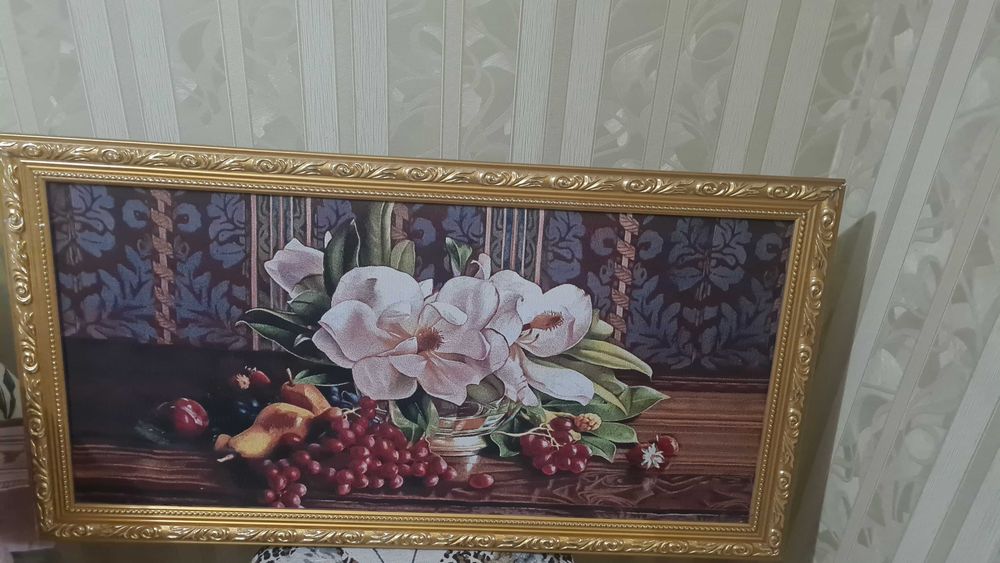 Картина гобеновая вышивка в красивой раме