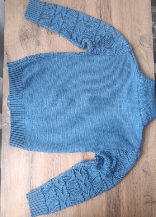 Продам кофту для мальчика