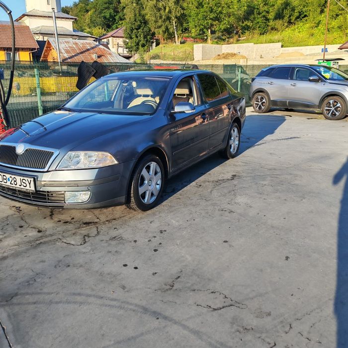 Vând Skoda Octavia