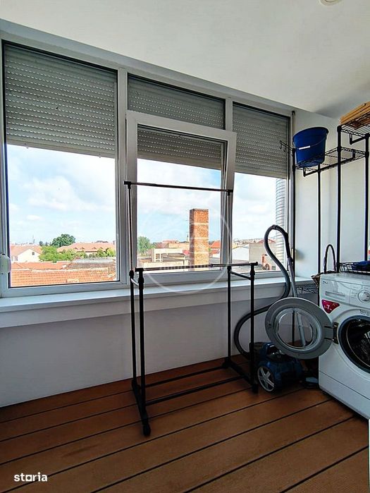 Apartament de vanzare cu 4 camere si terasa, Ultracentral, Oradea