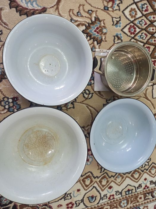 Тарелка, кесе, табак, кастрюль. Бокал