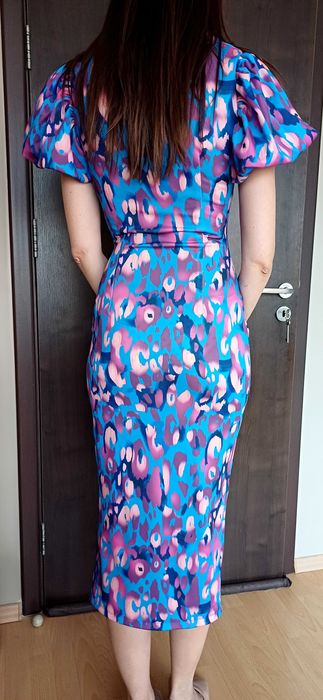 Красива дълга рокля