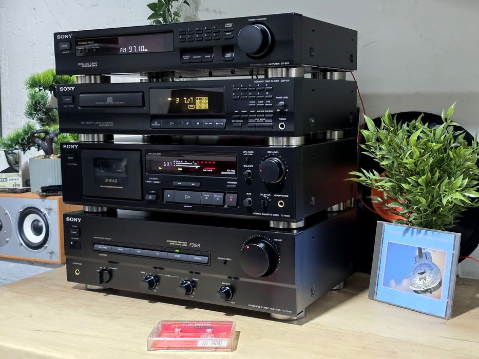 Linie audio SONY, amplificator ,deck 3 head, tuner, cd player ,hifi