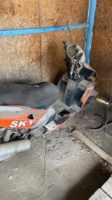 Продам скутер  150 куб