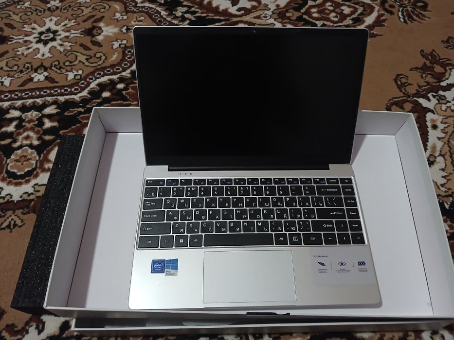 Ноутбук сатылады