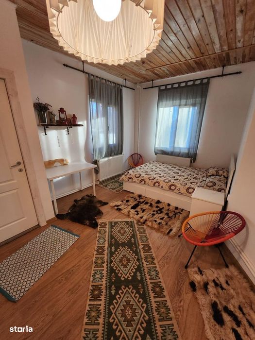 Vilă de vacanță cu 6 dormitoare, lângă Lacul Nufărul – Reci