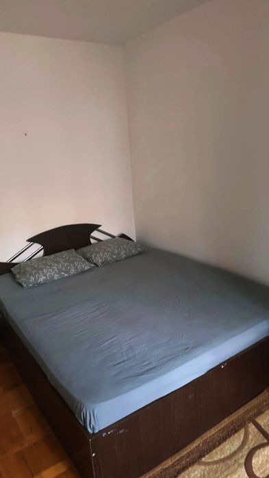 Apartament de închiriat