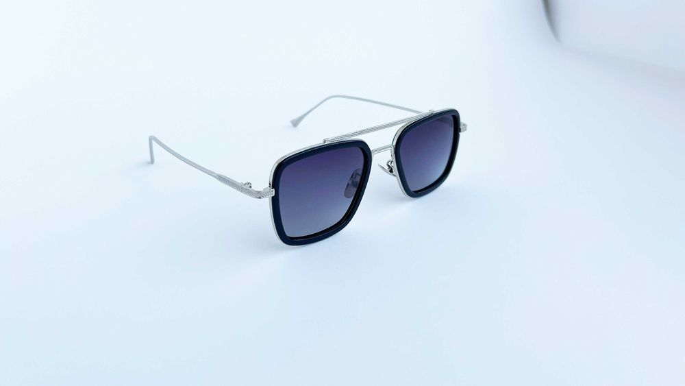 Ochelari de soare Dita Flight Polarizati - Rama aurie Lentile violet