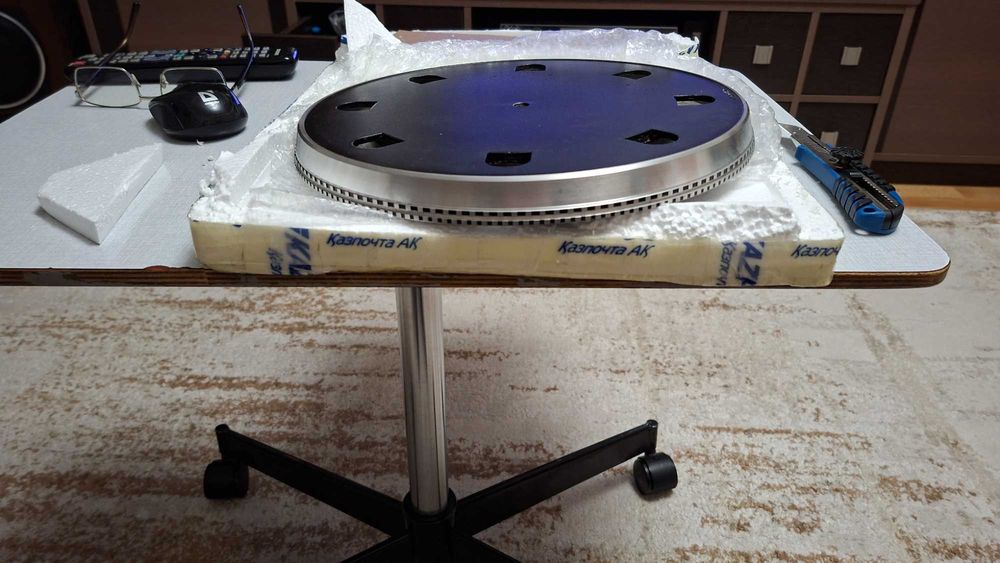 Диск для  проигрывателя АРКТУР 006 в хорошем состоянии.