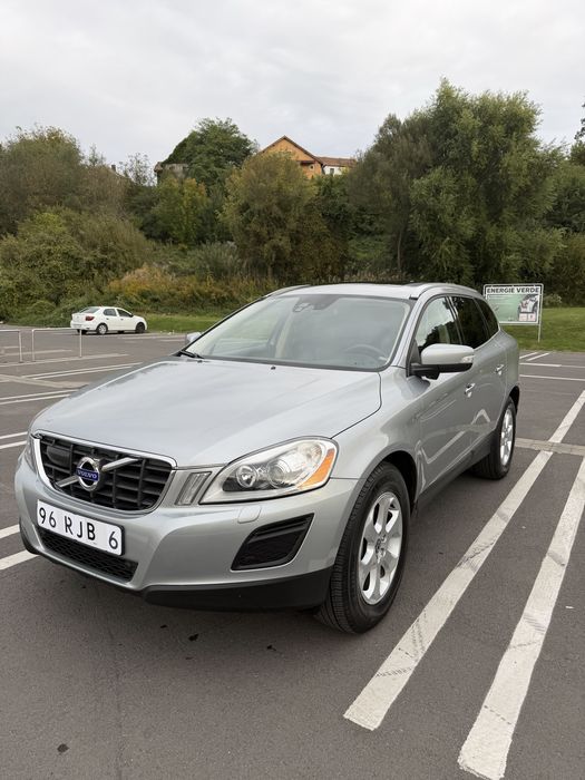 Volvo XC60  D5 AWD   Piele Incalzire scaune Panoramic