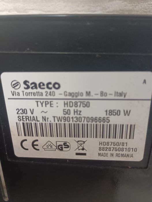 Кафе машина-Saeco Intuita HD 8750