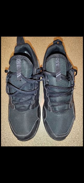 Оригинални обувки Adidas  Gore-Tex, 44 номер