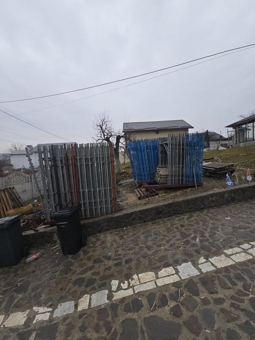 Închiriere schela și izolații exterioare zona dambovita și împrejurimi