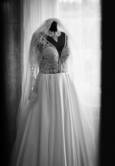Vand rochie de mireasa