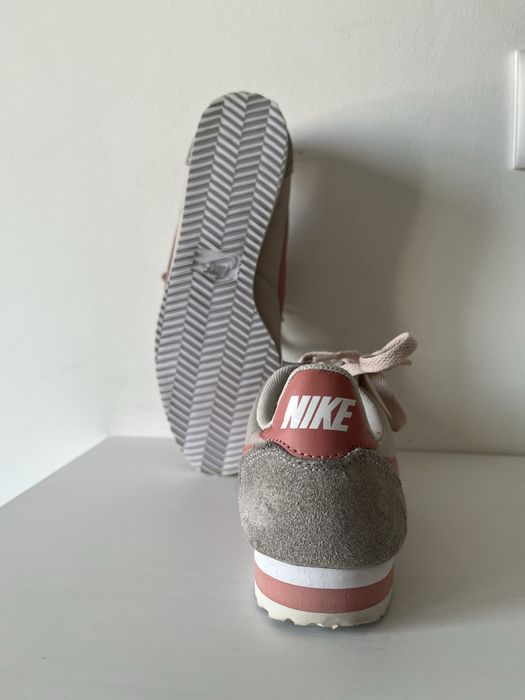 Женски обувки Nike Cortez